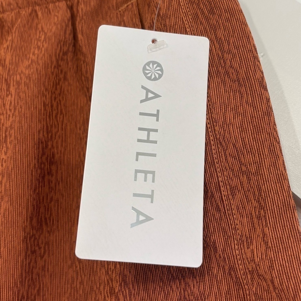 NWT Athleta Echo Shorts Size 4 In Rust/Brown - Picture 5 of 6